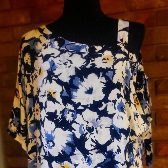 Stunning Bold Floral Print Blouse - Open shoulder _ Size M - Picture 1 of 5